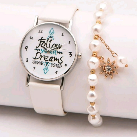 Follow Your Dreams Round Pointer Quartz Watch and Bracelet Set - Picture 2 of 5